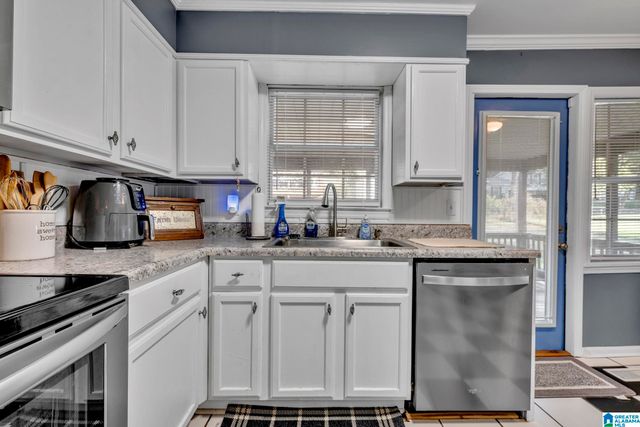 430 OAK LANE, Kimberly, AL 35091