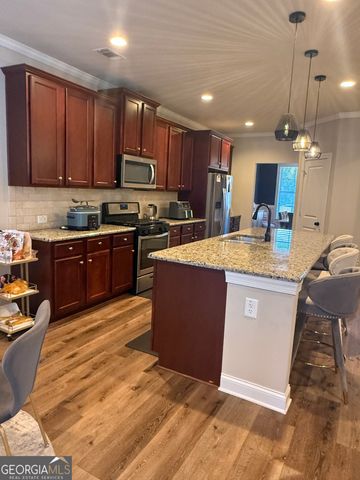 50 Fanleaf Drive, Fairburn, GA 30213