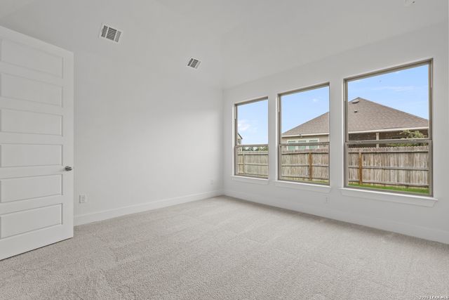 109 Mallorys Way, Castroville, TX 78009