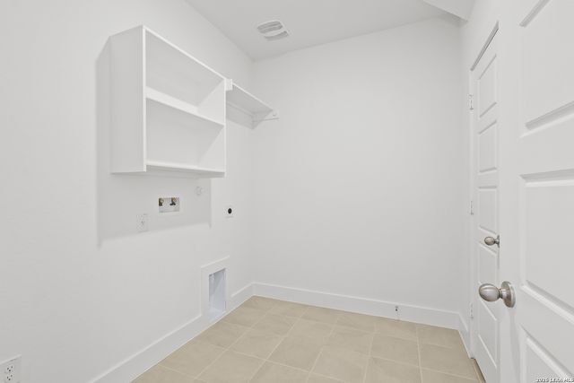 109 Mallorys Way, Castroville, TX 78009
