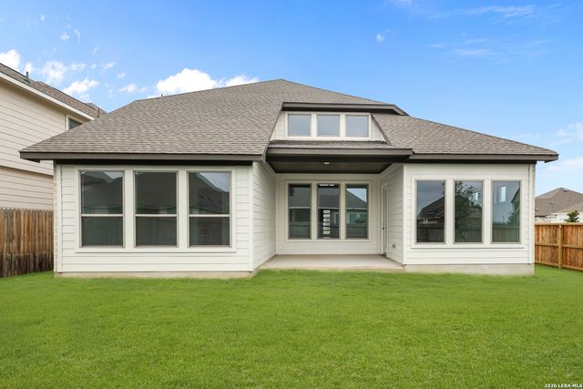 109 Mallorys Way, Castroville, TX 78009