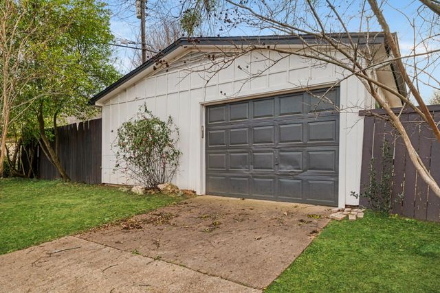 3350 Robin Road, Paris, TX 75460