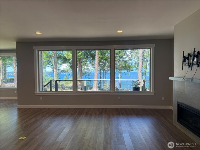 442 Buck Loop Road, Sequim, WA 98382