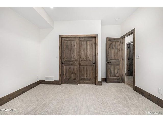 841 Black Feather Ct, Granby, CO 80446