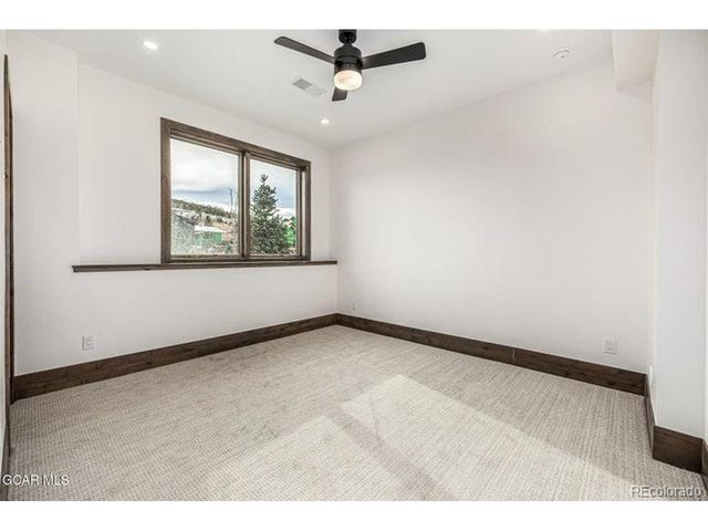 841 Black Feather Ct, Granby, CO 80446