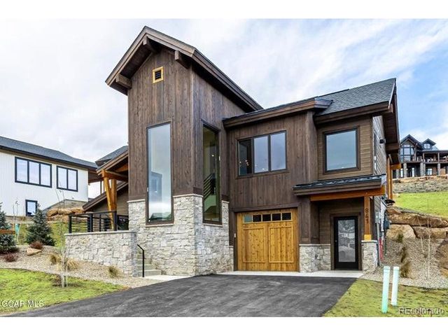 841 Black Feather Ct, Granby, CO 80446