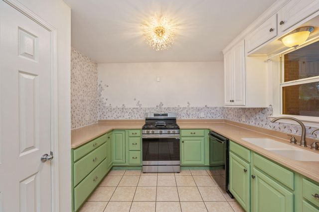 231 Seneca Trail, Crestview, FL 32536