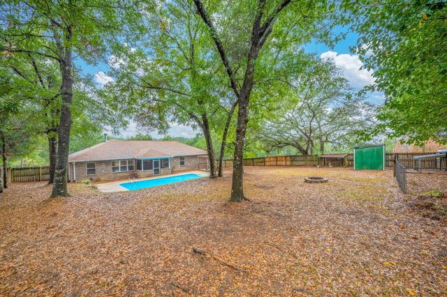 231 Seneca Trail, Crestview, FL 32536