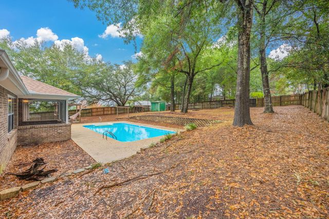 231 Seneca Trail, Crestview, FL 32536