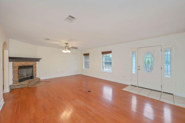 231 Seneca Trail, Crestview, FL 32536