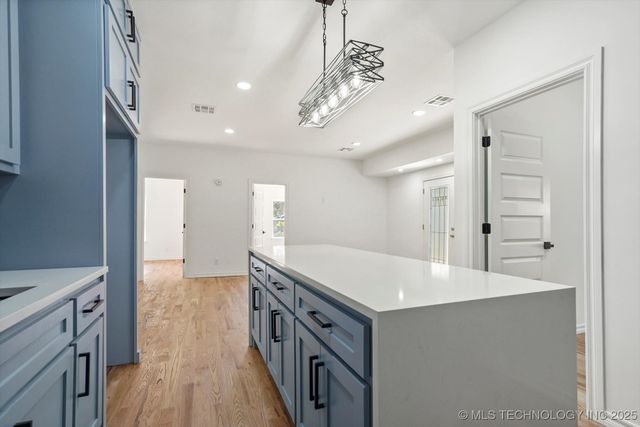 1049 N Oswego Avenue, Tulsa, OK 74115