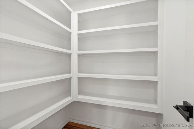 1049 N Oswego Avenue, Tulsa, OK 74115