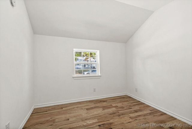 1049 N Oswego Avenue, Tulsa, OK 74115