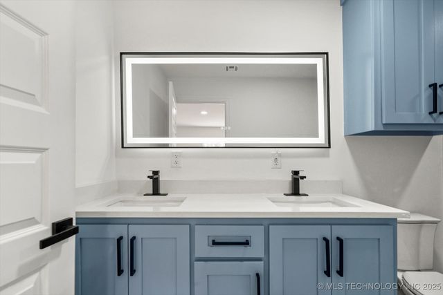 1049 N Oswego Avenue, Tulsa, OK 74115