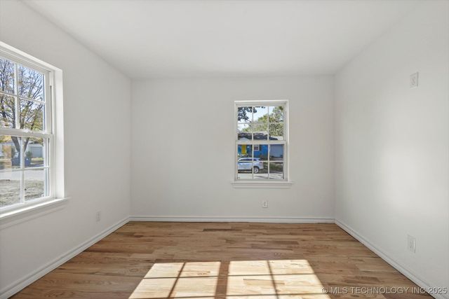 1049 N Oswego Avenue, Tulsa, OK 74115