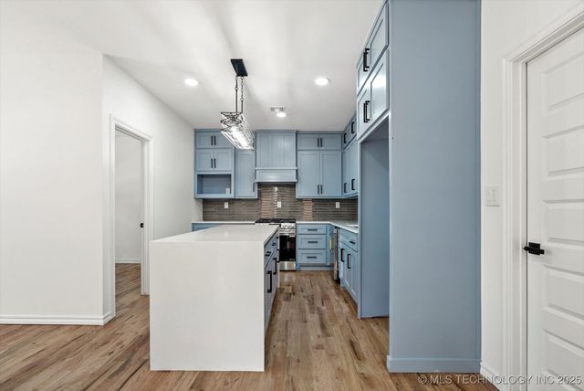 1049 N Oswego Avenue, Tulsa, OK 74115