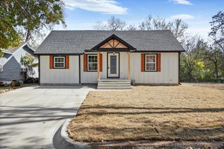 1049 N Oswego Avenue, Tulsa, OK 74115