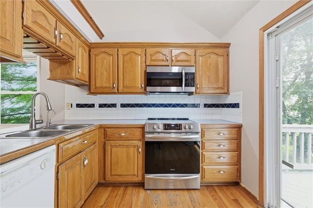 17360 W 156th Street, Olathe, KS 66062