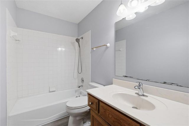 17360 W 156th Street, Olathe, KS 66062