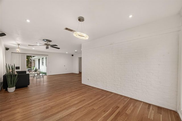 5666 Overbrook Lane, Houston, TX 77056