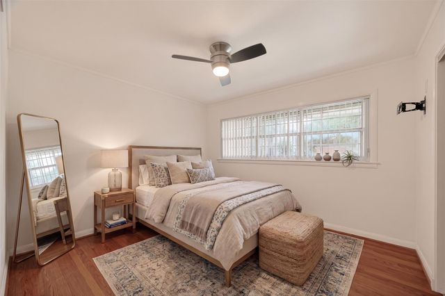 5666 Overbrook Lane, Houston, TX 77056