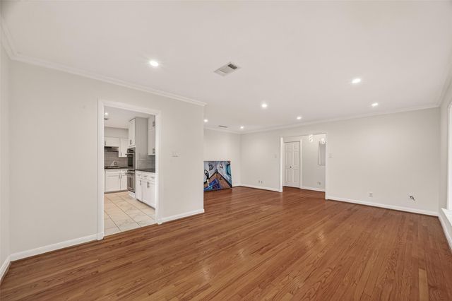 5666 Overbrook Lane, Houston, TX 77056