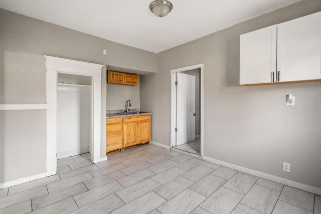 24 E School Avenue 4, Porterville, CA 93257