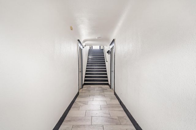 24 E School Avenue 4, Porterville, CA 93257