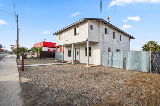 24 E School Avenue 4, Porterville, CA 93257