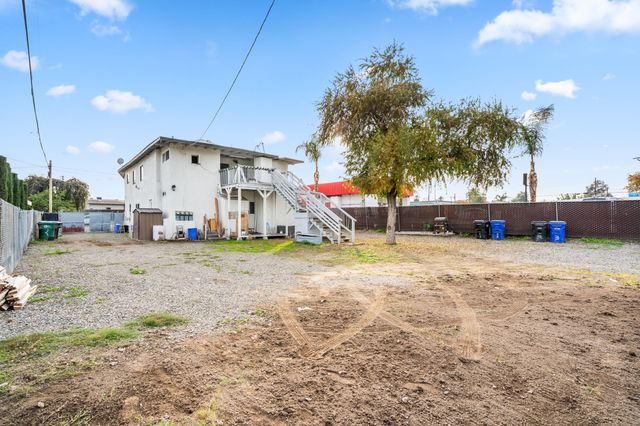 24 E School Avenue 4, Porterville, CA 93257