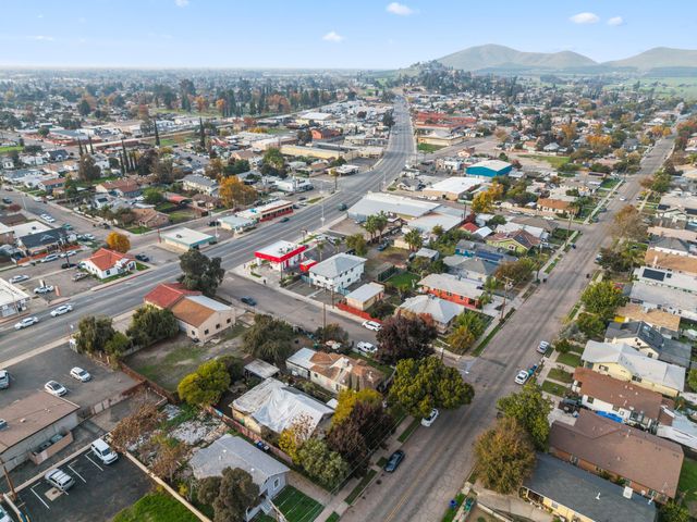 24 E School Avenue 4, Porterville, CA 93257