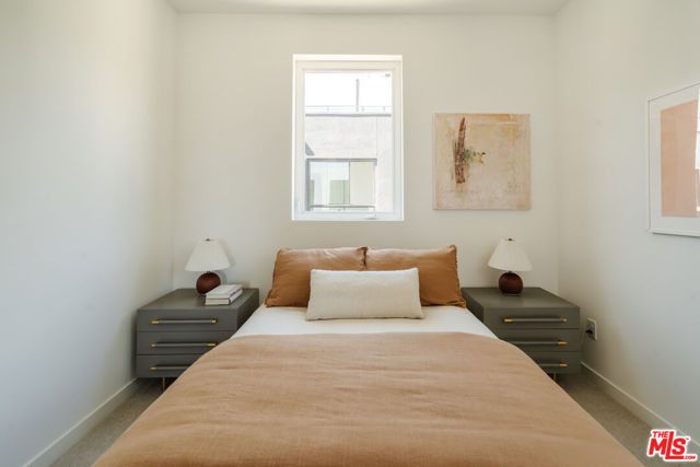 3868 N Riley Lane, Los Angeles, CA 90065