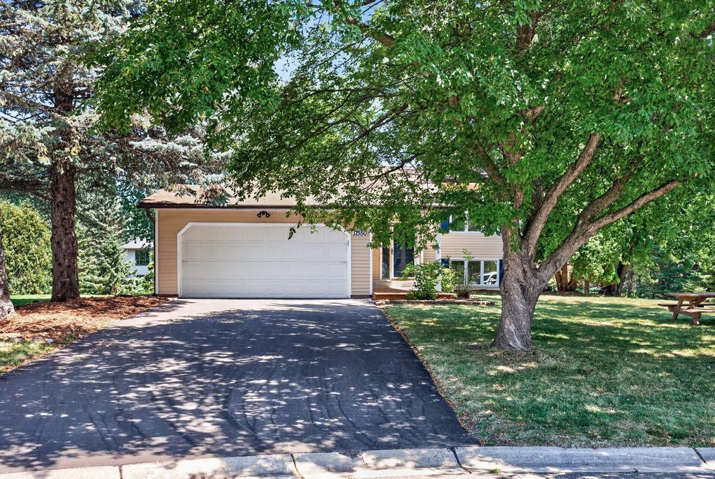 17550 Illinois Court, Lakeville, MN 55044 — exterior