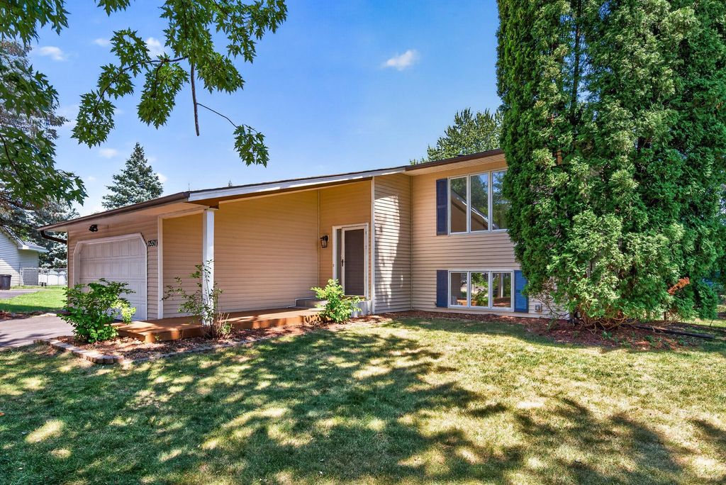 17550 Illinois Court, Lakeville, MN 55044 — photo 2