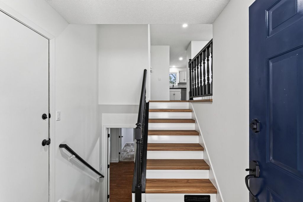 17550 Illinois Court, Lakeville, MN 55044 — photo 4
