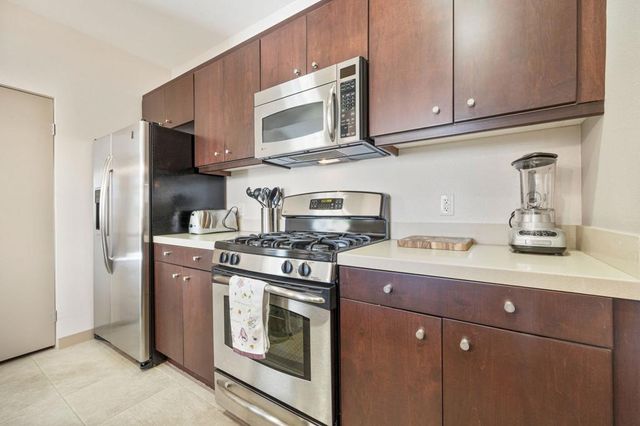 820 E Palm Canyon Drive 206, Palm Springs, CA 92264