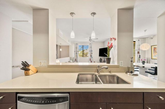 820 E Palm Canyon Drive 206, Palm Springs, CA 92264