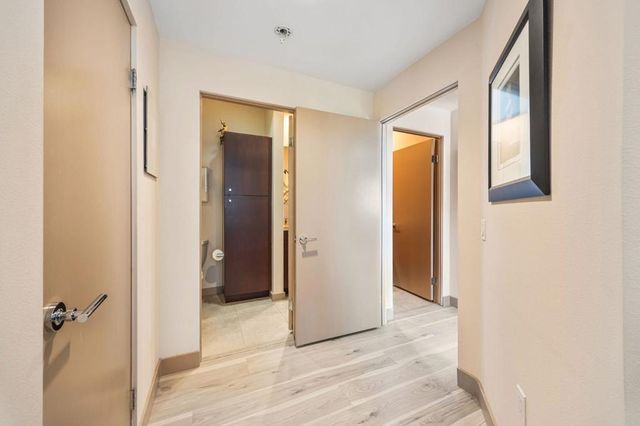 820 E Palm Canyon Drive 206, Palm Springs, CA 92264