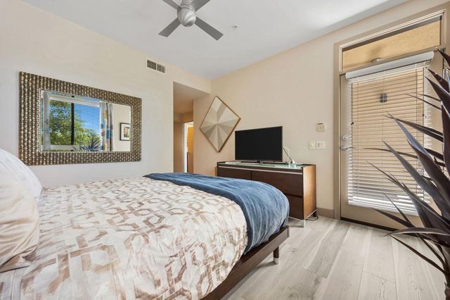 820 E Palm Canyon Drive 206, Palm Springs, CA 92264
