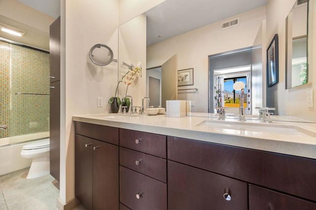 820 E Palm Canyon Drive 206, Palm Springs, CA 92264