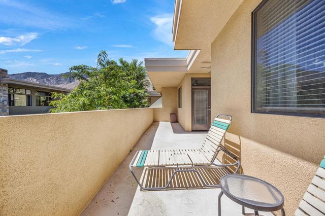820 E Palm Canyon Drive 206, Palm Springs, CA 92264