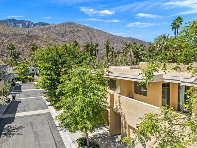 820 E Palm Canyon Drive 206, Palm Springs, CA 92264