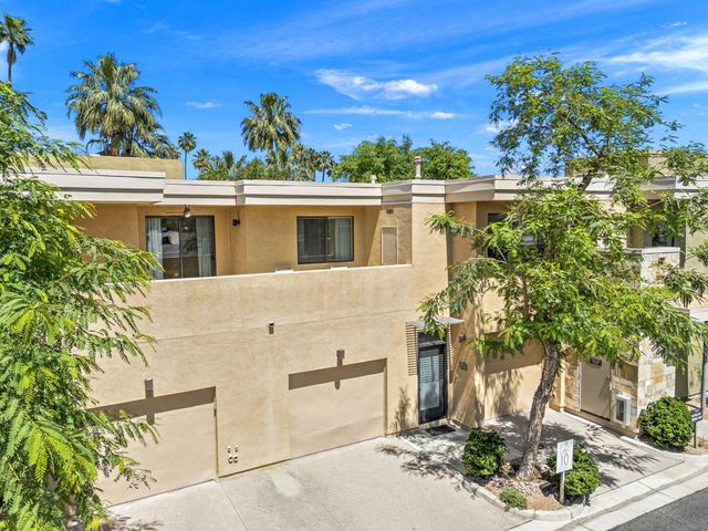 820 E Palm Canyon Drive 206, Palm Springs, CA 92264