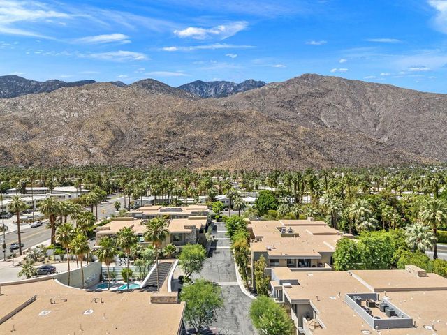 820 E Palm Canyon Drive 206, Palm Springs, CA 92264