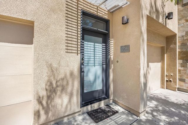 820 E Palm Canyon Drive 206, Palm Springs, CA 92264
