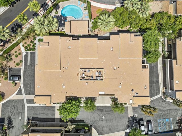 820 E Palm Canyon Drive 206, Palm Springs, CA 92264