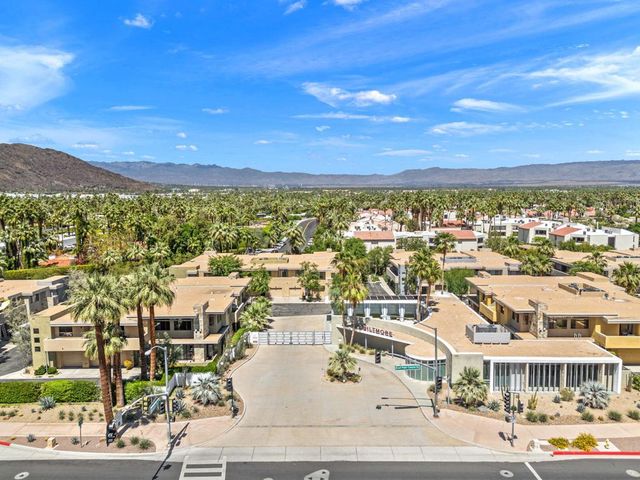 820 E Palm Canyon Drive 206, Palm Springs, CA 92264