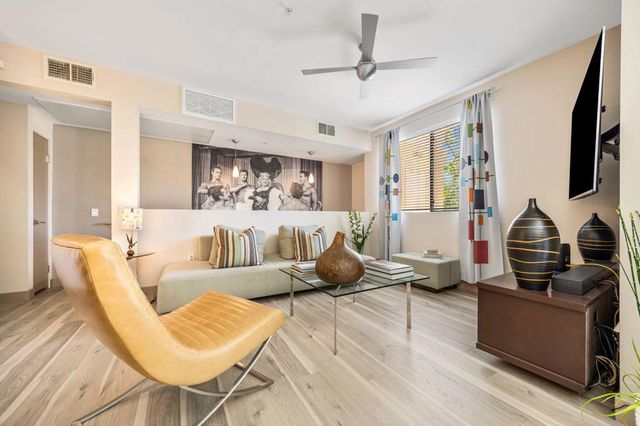 820 E Palm Canyon Drive 206, Palm Springs, CA 92264
