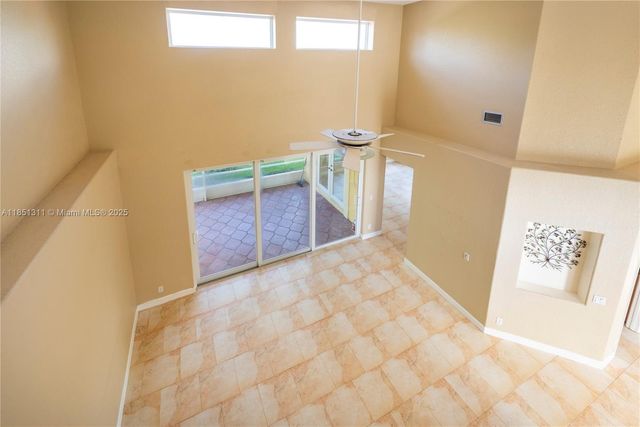 1075 San Luis Rey, Weston, FL 33326