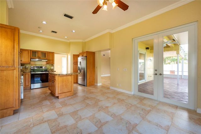 1075 San Luis Rey, Weston, FL 33326